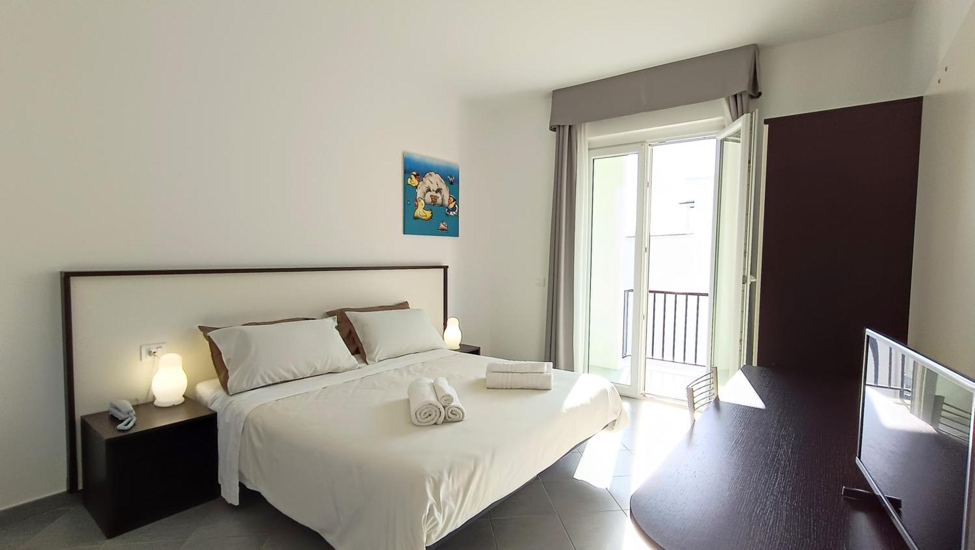 Lido Rooms & Apartments Lido di Fermo Bagian luar foto