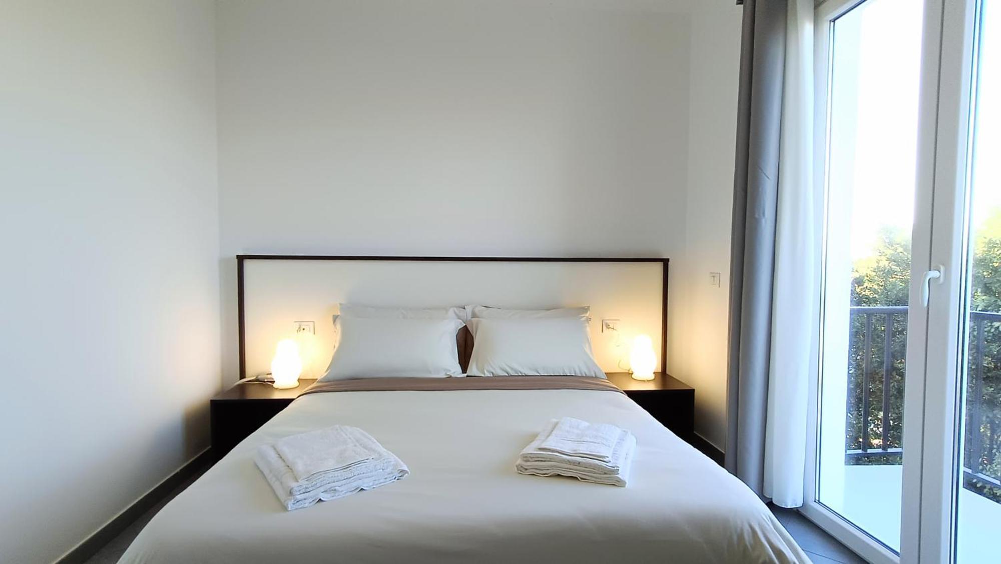 Lido Rooms & Apartments Lido di Fermo Bagian luar foto